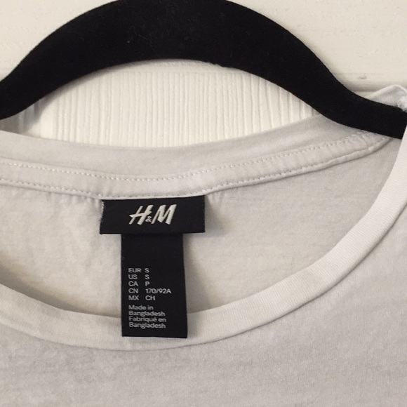 H&M tee - Picture 3 of 3